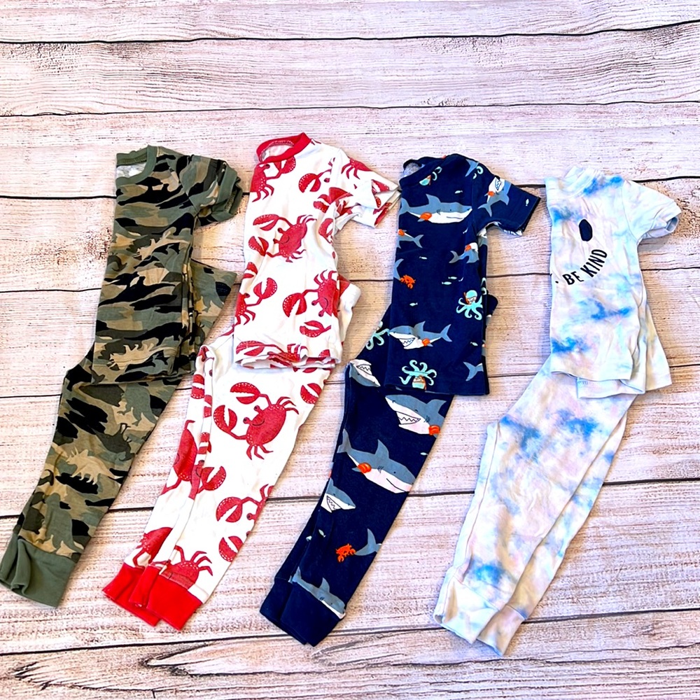 Lot of 4 Short Sleeve Long Pants Sleepers (2 Old Navy, 2 Carter’s)